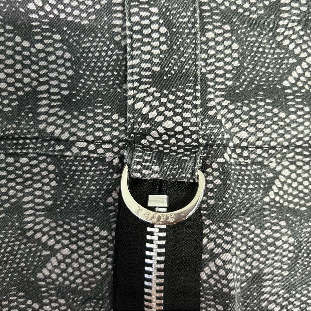 Tripp NYC Black & Grey Star Zipper Micro Skirt Goth Y2K Size XXL - Picture 3 of 12